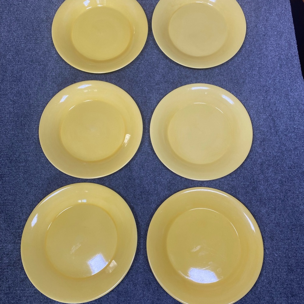 Set of 6 Pier 1  butter Yellow Dinner Plate Set - Picture 5 of 7